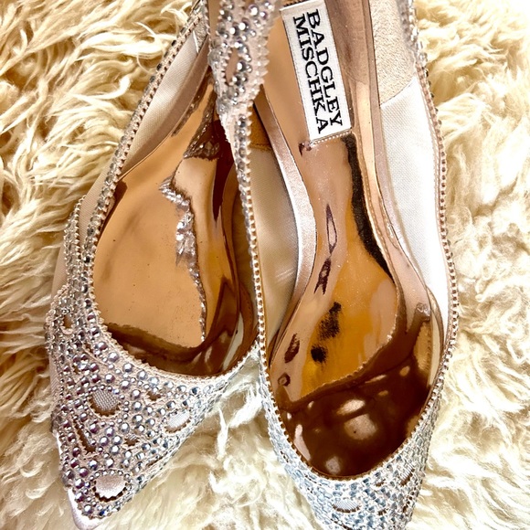 Badgley Mischka Gigi Crystal Pointed Toe Flat ( Brand New without box) - Picture 5 of 6